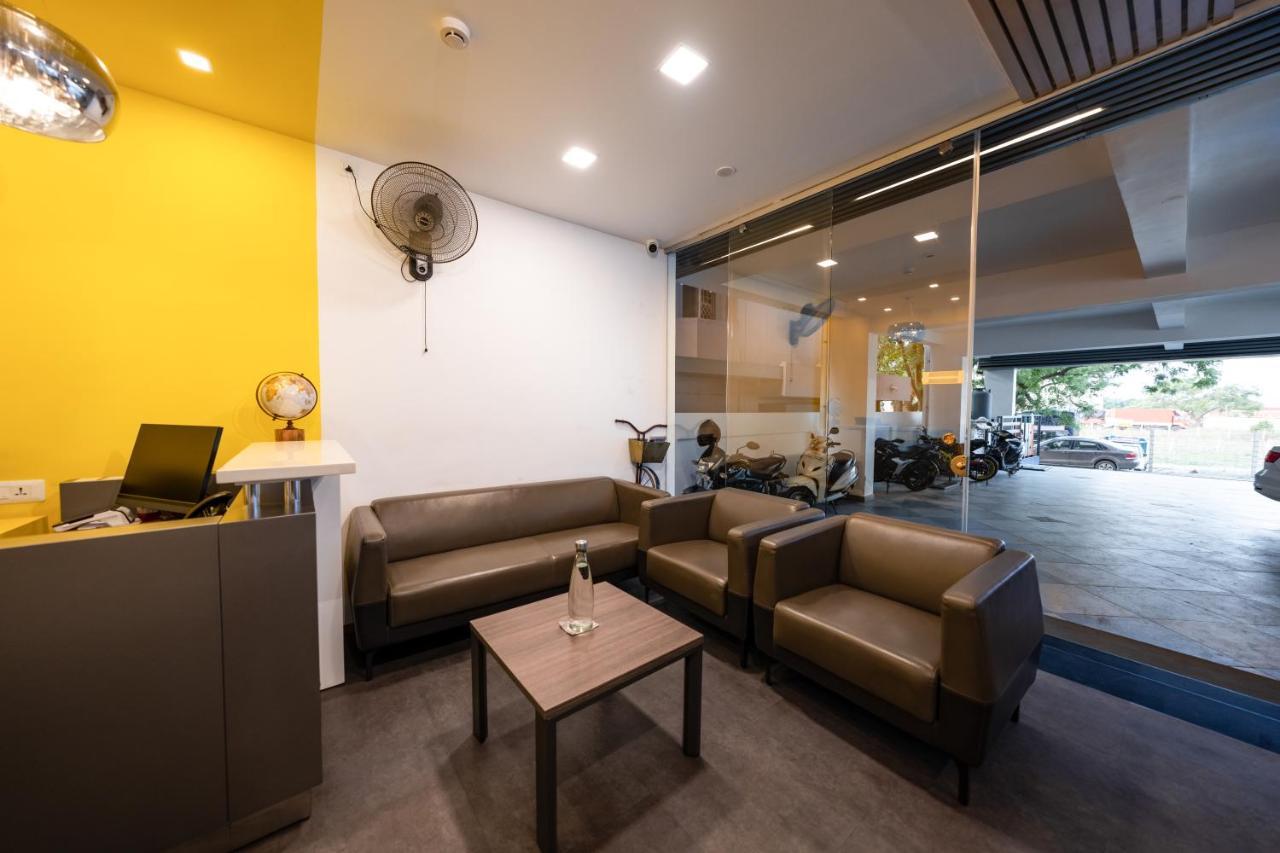 Tag Hotels Irugur Exterior photo